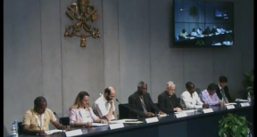 Presentación de diálogo "Unidos a Dios escuchamos un grito"